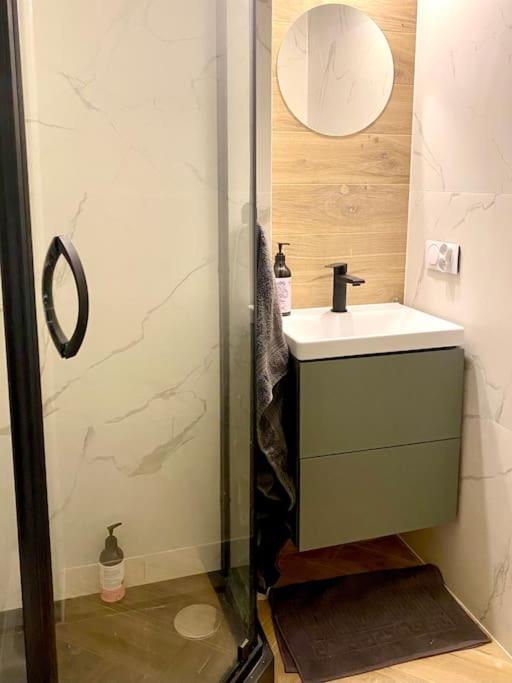 Apartment Close To Metro, 8 Minutes To Centrum And Near Airport Warszawa Zewnętrze zdjęcie